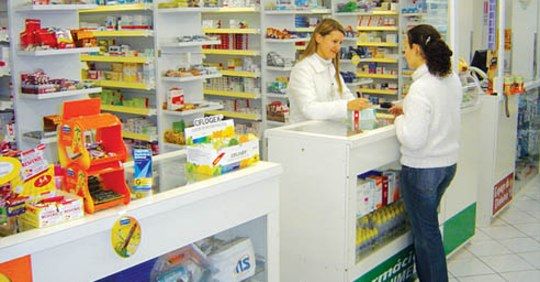 Covid, la testimonianza dei farmacisti lombardi: tanta paura e si trascurano altre malattie Covid, la testimonianza dei farmacisti lombardi: tanta paura e si trascurano altre malattie