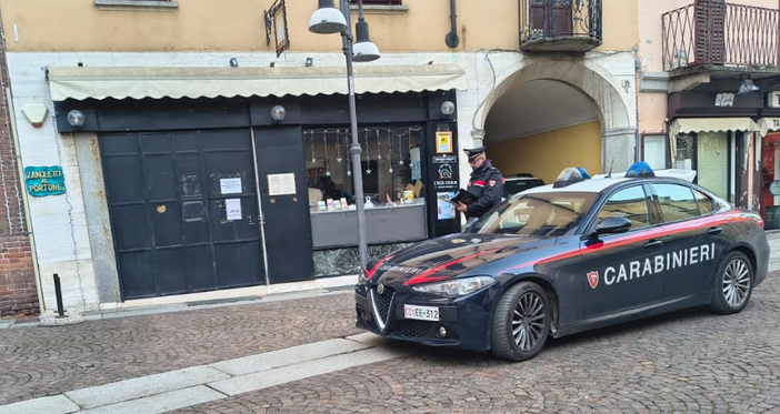Vigevano: pranza in un ristorante ma fugge senza pagare il conto, denunciata una 39enne