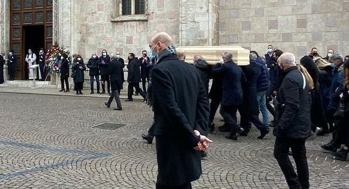Svaligiata la casa di Paolo Rossi nel giorno del funerale Svaligiata la casa di Paolo Rossi nel giorno del funerale