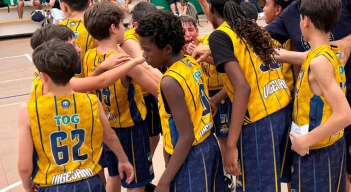 Basket, sei nato/a nel 2011 o 2012 e vuoi giocare a basket? Stasera al palaELAchem iniziano gli allenamenti Basket, sei nato/a nel 2011 o 2012 e vuoi giocare a basket? Stasera al palaELAchem iniziano gli allenamenti