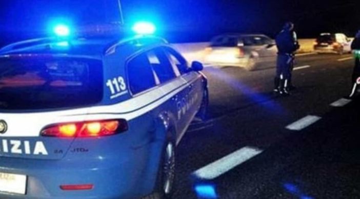 Al volante di una Porsche Panamera con un tasso alcolico di tre volte superiore al limite