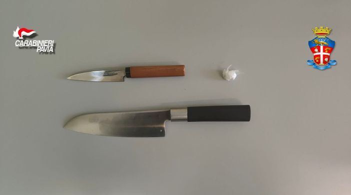 Pavia: controlli nel centro storico e in provincia. Una denuncia per porto abusivo di arma e per violazione delle misure di prevenzione Pavia: controlli nel centro storico e in provincia. Una denuncia per porto abusivo di arma e per violazione delle misure di prevenzione