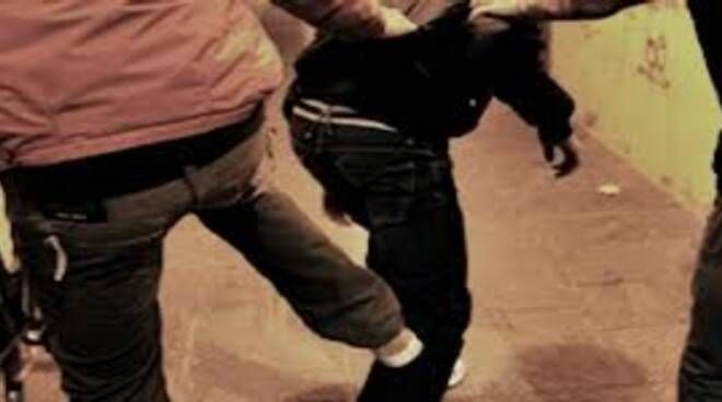 Rissa notturna nel milanese: morto un 22enne