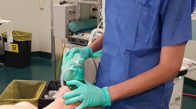 Selezione pubblica finalizzata al reclutamento di 8 medici di anestesia e rianimazione da destinare al presidio ospedaliero Broni-Stradella Selezione pubblica finalizzata al reclutamento di 8 medici di anestesia e rianimazione da destinare al presidio ospedaliero Broni-Stradella