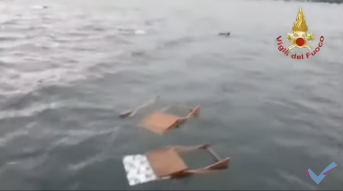 TRAGEDIA SUL LAGO MAGGIORE. Il racconto dei testimoni: «I superstiti salvati aggrappati alle sedie e a una bombola del gas» TRAGEDIA SUL LAGO MAGGIORE. Il racconto dei testimoni: «I superstiti salvati aggrappati alle sedie e a una bombola del gas»