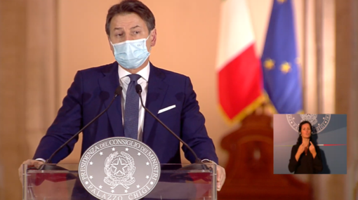 Nuovo Dpcm: i sindaci potranno chiudere vie e piazze alle 21. Nei ristoranti massimo sei persone ai tavoli, continua la scuola in presenza