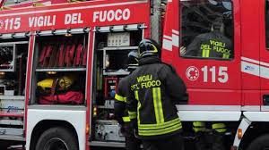 Ferrera: incendio di sterpaglie in via Guidone, intervengono i Vigili del fuoco