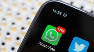 Su WhatsApp, da ieri, siamo in 2 miliardi