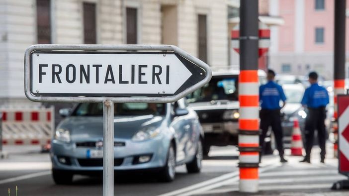 Dal 1° febbraio basta tamponi per entrare in Italia dalla Svizzera, sarà sufficiente il green pass