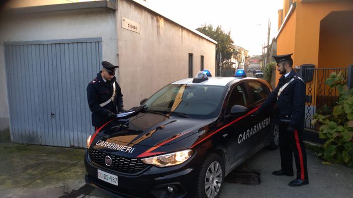 Oltrepò: ferito da colpo di arma da fuoco simula un’aggressione, ma viene smascherato dai carabinieri