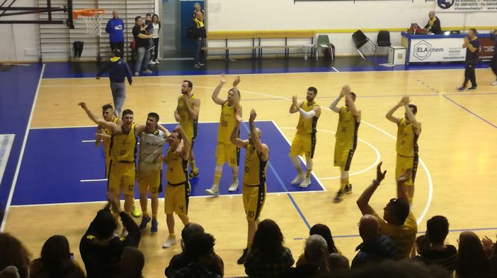 Basket Serie B, Vigevano batte Omegna in una partita di alto livello