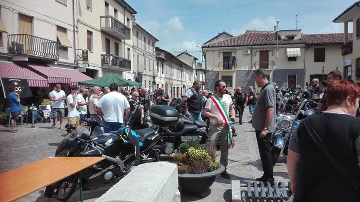 - FOTONOTIZIA - Tromello, celebrato il 1° memorial motociclistico per Gianluca Codegone