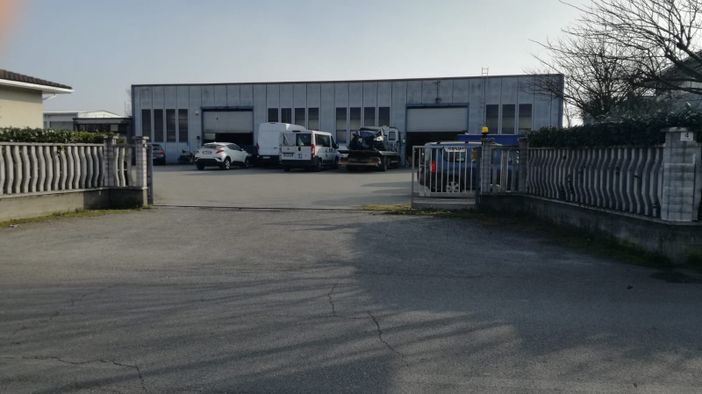 Cilavegna: precipita da un'altezza di 8 metri, grave un idraulico Cilavegna: precipita da un'altezza di 8 metri, grave un idraulico