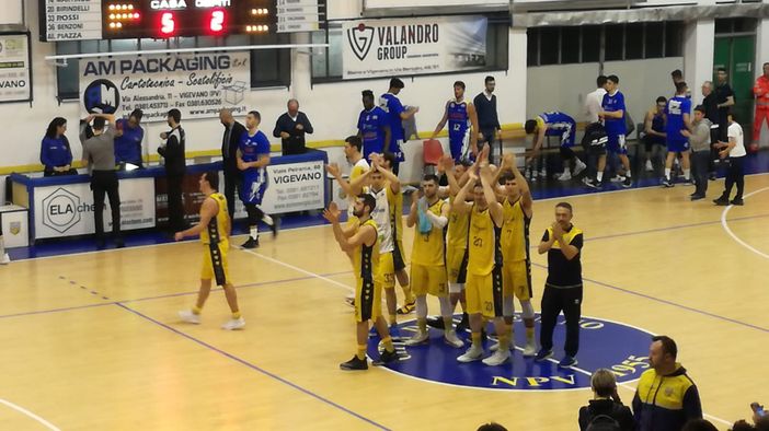 Basket Serie B, Vigevano usa l’arma della pazienza e batte Varese Basket Serie B, Vigevano usa l’arma della pazienza e batte Varese