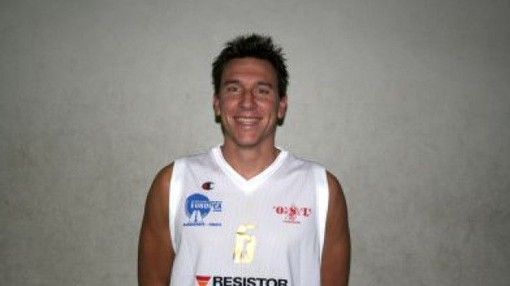 Tragedia nel mondo del basket: malore in campo, muore il capitano del Garbagnate