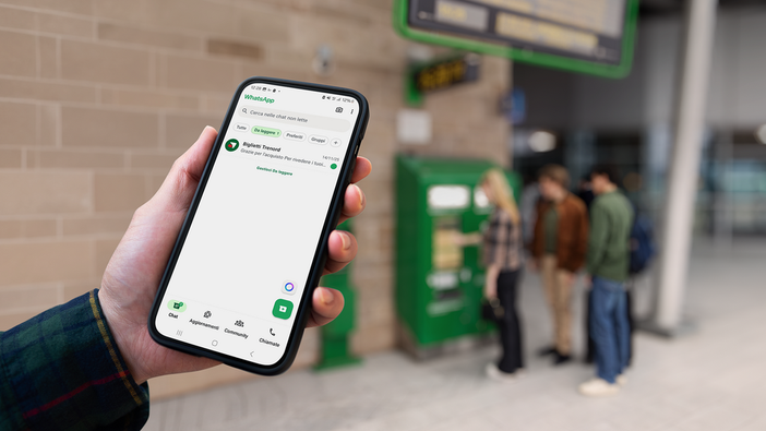 Trenord, il biglietto del treno si riceve su WhatsApp Trenord, il biglietto del treno si riceve su WhatsApp