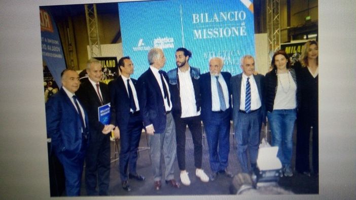 DA SX: Gen. Parrinello, Pagliara, Mornati, Malagò, Tamberi, Pres. Giomi, Campari, Fraccaroli, Salis DA SX: Gen. Parrinello, Pagliara, Mornati, Malagò, Tamberi, Pres. Giomi, Campari, Fraccaroli, Salis