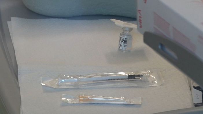 Vaccino Astrazeneca &quot;Via libera entro Gennaio&quot;