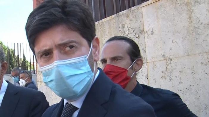 Covid, Speranza ordina: Campania e Toscana in zona rossa