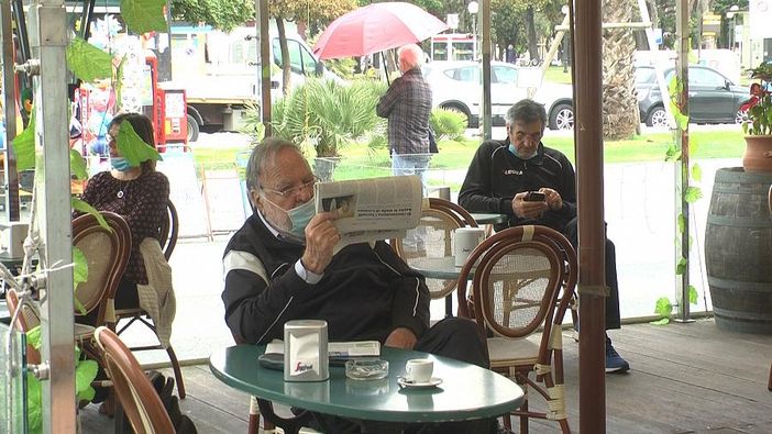 Covid, andare al bar e al ristorante in sicurezza