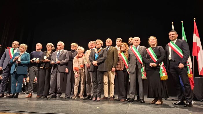 Giorno della Memoria, le celebrazioni in Prefettura a Pavia con la consegna delle Medaglie d'Onore ai caduti nei lager nazisti Giorno della Memoria, le celebrazioni in Prefettura a Pavia con la consegna delle Medaglie d'Onore ai caduti nei lager nazisti