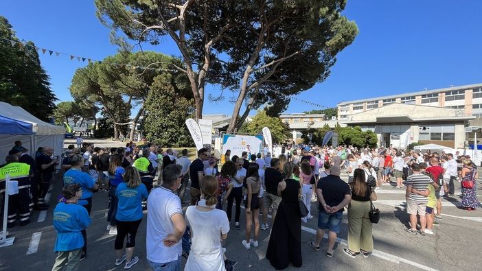 Whirlpool apre le porte del suo stabilimento alle famiglie dei lavoratori