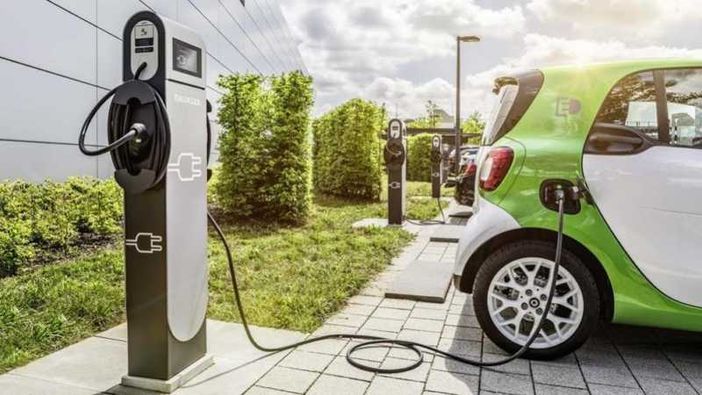 Trecate: in città arrivano 8 colonnine per la ricarica di veicoli elettrici e ibridi