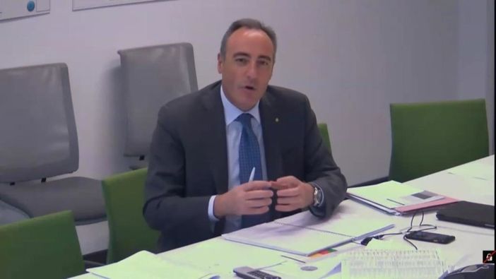 Poche vaccinazioni anti-Covid in Lombardia? Gallera: «Da lunedì 4 gennaio si arriverà a 10mila dosi somministrate al giorno»