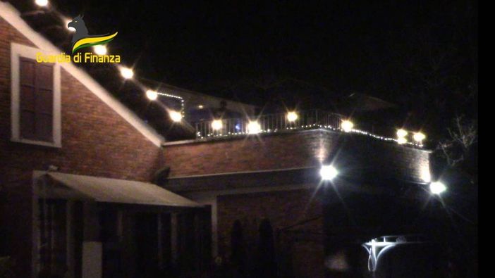 Discoteca abusiva a Castellanza: denunciati 4 organizzatori di eventi