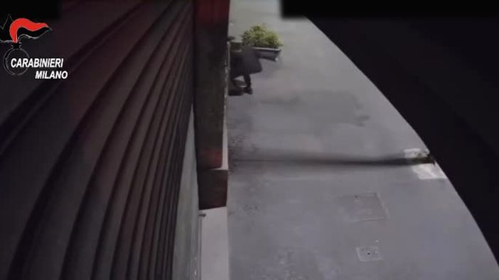 Incendio pasticceria a Milano: l’ombra della mafia?