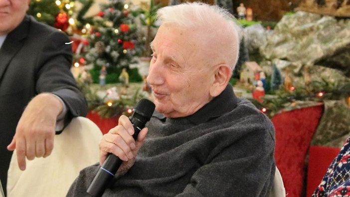 Se n’e’ andato a 98 anni don Gilio Masseroni, storico arciprete di Trecate Se n’e’ andato a 98 anni don Gilio Masseroni, storico arciprete di Trecate