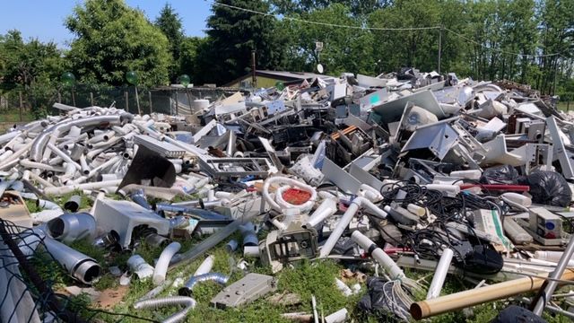Vigevano: sequestrata una discarica di impianti termici dismessi in strada Longorio