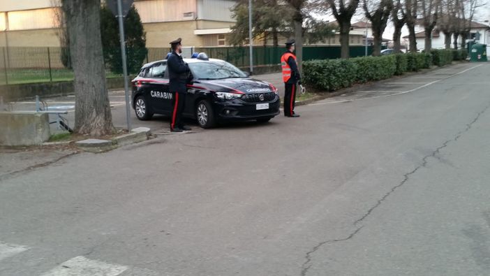 Voghera: denunciato un 30enne per detenzione illegale di  manganello telescopico Voghera: denunciato un 30enne per detenzione illegale di  manganello telescopico