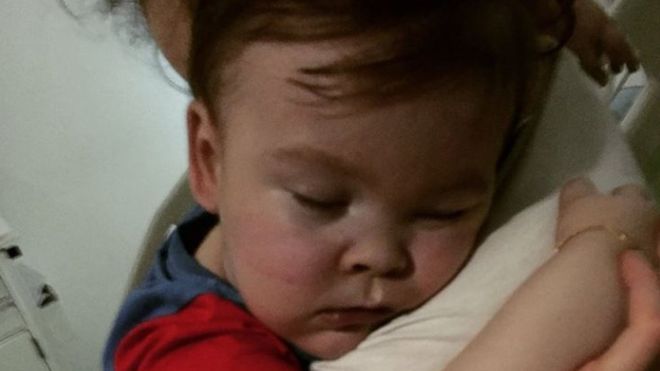 Alfie Evans, storia di un bimbo condannato a morte per non mettere in cattiva luce il sistema inglese Alfie Evans, storia di un bimbo condannato a morte per non mettere in cattiva luce il sistema inglese