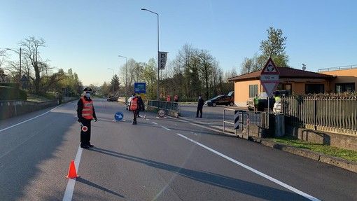 Ecco il nuovo modulo per l'autocertificazione. Ma si può usare anche quello vecchio barrando le voci non più attuali: ecco come Ecco il nuovo modulo per l'autocertificazione. Ma si può usare anche quello vecchio barrando le voci non più attuali: ecco come