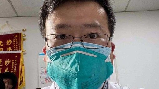 E' nato il figlio del medico che lanciò l'allarme Coronavirus e morì. La moglie: «Marito, ci vedi dal paradiso?»