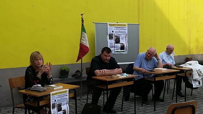 - (FOTONOTIZIA) - presentazione del libro &quot;Sartirana cenni storici&quot;