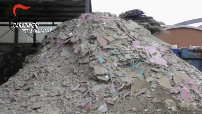 Traffico illecito di rifiuti, un arresto in provincia di Varese