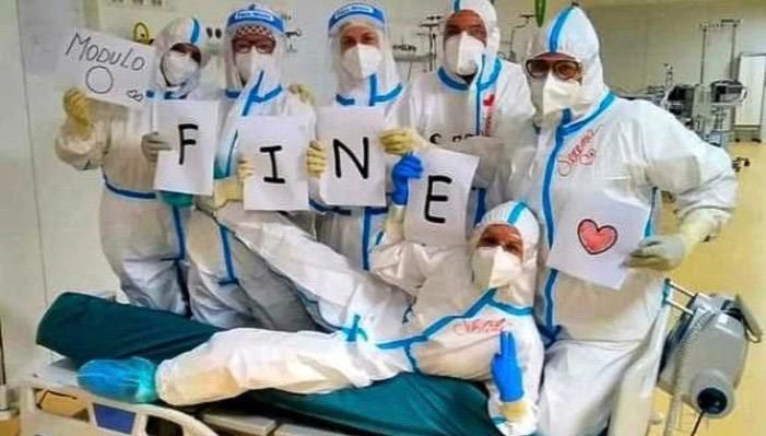 Fontana: «L'ospedale in Fiera chiude oggi. Curati 530 malati gravi di Covid senza spendere un euro di soldi pubblici: grazie a chi lo ha permesso»