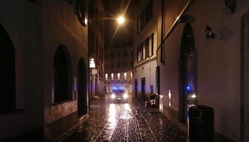 Coprifuoco, allentamento in vista. Il ministro Di Maio: «Il 16 maggio data auspicabile per superarlo»