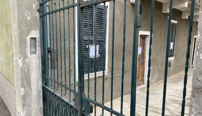 Marnate, uccide la madre e tenta di togliersi la vita Marnate, uccide la madre e tenta di togliersi la vita