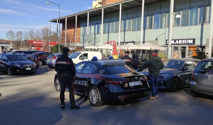 Ucciso a Saronno, in manette l'aggressore: alla base della tragedia una lite scoppiata in un bar Ucciso a Saronno, in manette l'aggressore: alla base della tragedia una lite scoppiata in un bar