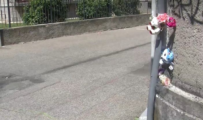 Cassolnovo, domani lutto cittadino per l'ultimo saluto alla piccola Clarissa