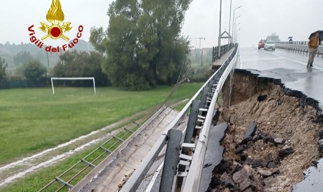 Novara, cavalcavia ’25 Aprile’ : sei avvisi di garanzia per quella che poteva essere una tragedia