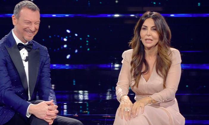 Il non monologo della Ferilli a Sanremo: "Perché la mia presenza deve essere legata ad un problema? Ho scelto la strada della leggerezza"