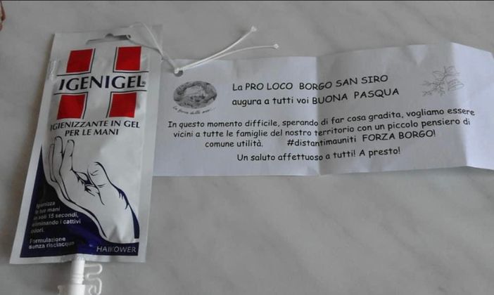 Borgo San Siro, la Pro loco augura buona Pasqua distribuendo un gel disinfettante alla popolazione Borgo San Siro, la Pro loco augura buona Pasqua distribuendo un gel disinfettante alla popolazione