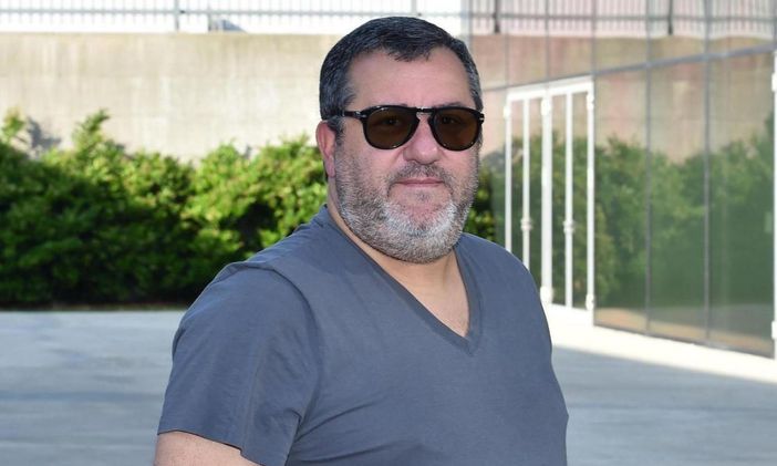 Mino Raiola al San Raffaele, operato ma non in gravi condizioni Mino Raiola al San Raffaele, operato ma non in gravi condizioni