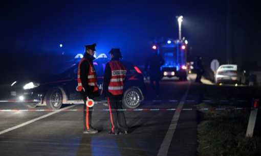 Agguato e sparatoria in strada: un morto e un ferito