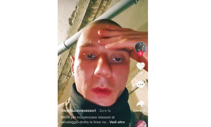 Ore d'ansia per Ivan Vavassori, il calciatore combattente sparito in Ucraina: «Stiamo provando a capire se è sopravvissuto»