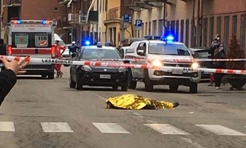 Far West in Piemonte: rapina in gioielleria finisce in tragedia, due morti sull'asfalto